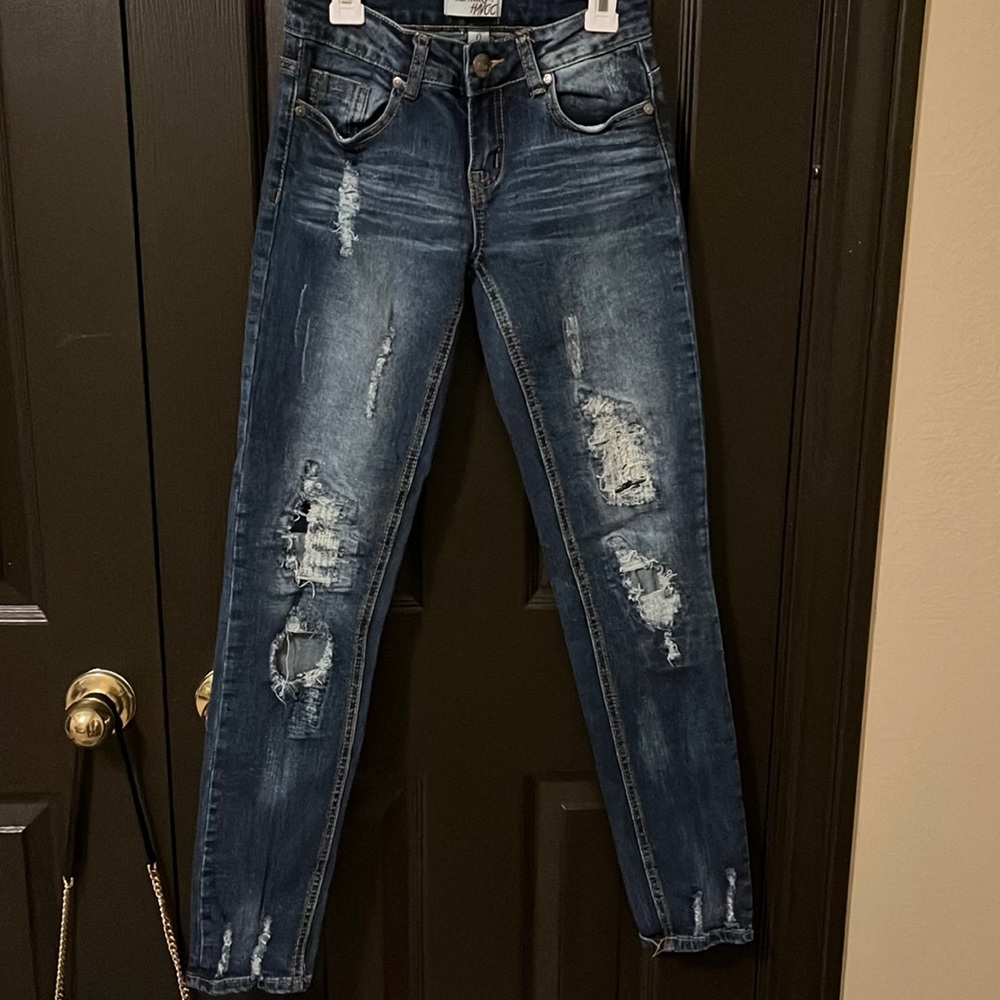 Ripped blue skinny jeans size 0 (rarely used)